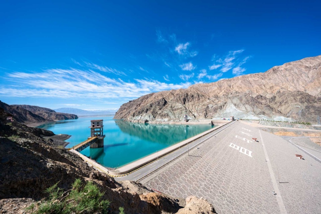 图1　疏勒河（甘肃省疏勒河管理局　王彦林　摄）