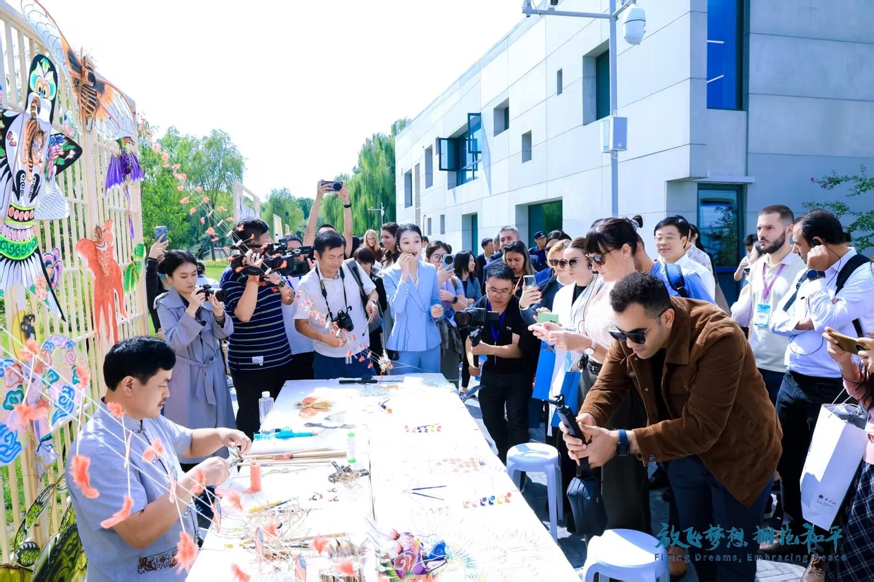 （非遗传承人现场教学制作）