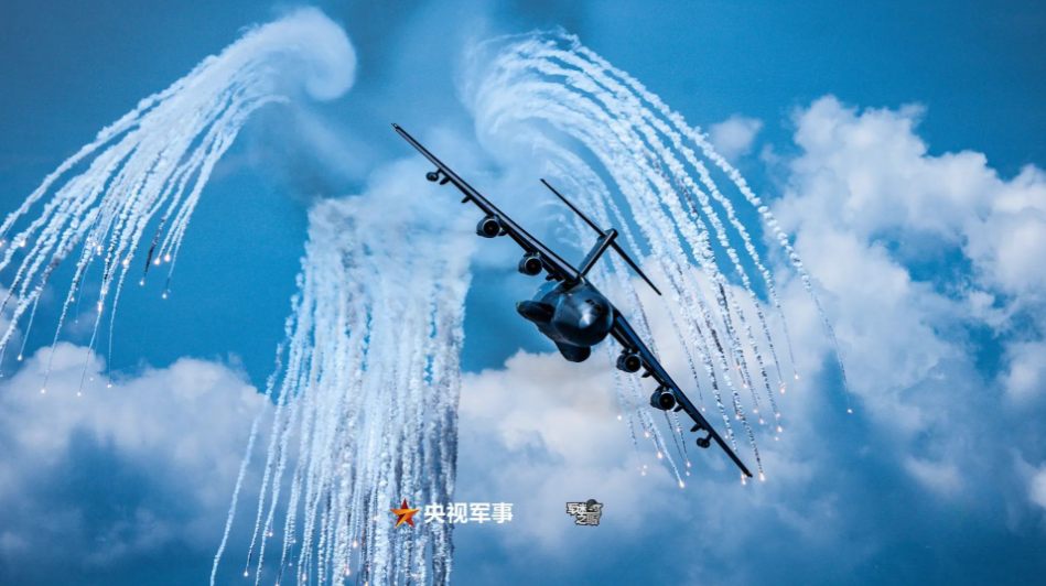一組高清大圖感受中國戰機的力與美