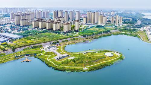 9月15日,无人机拍摄的邢台市百泉鸳水公园。本报记者 赵永辉摄