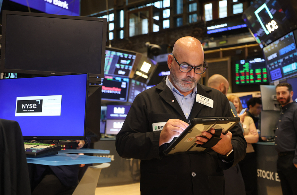 特朗普呼吁取消季度财报制度，改为每半年披露一次财务数据