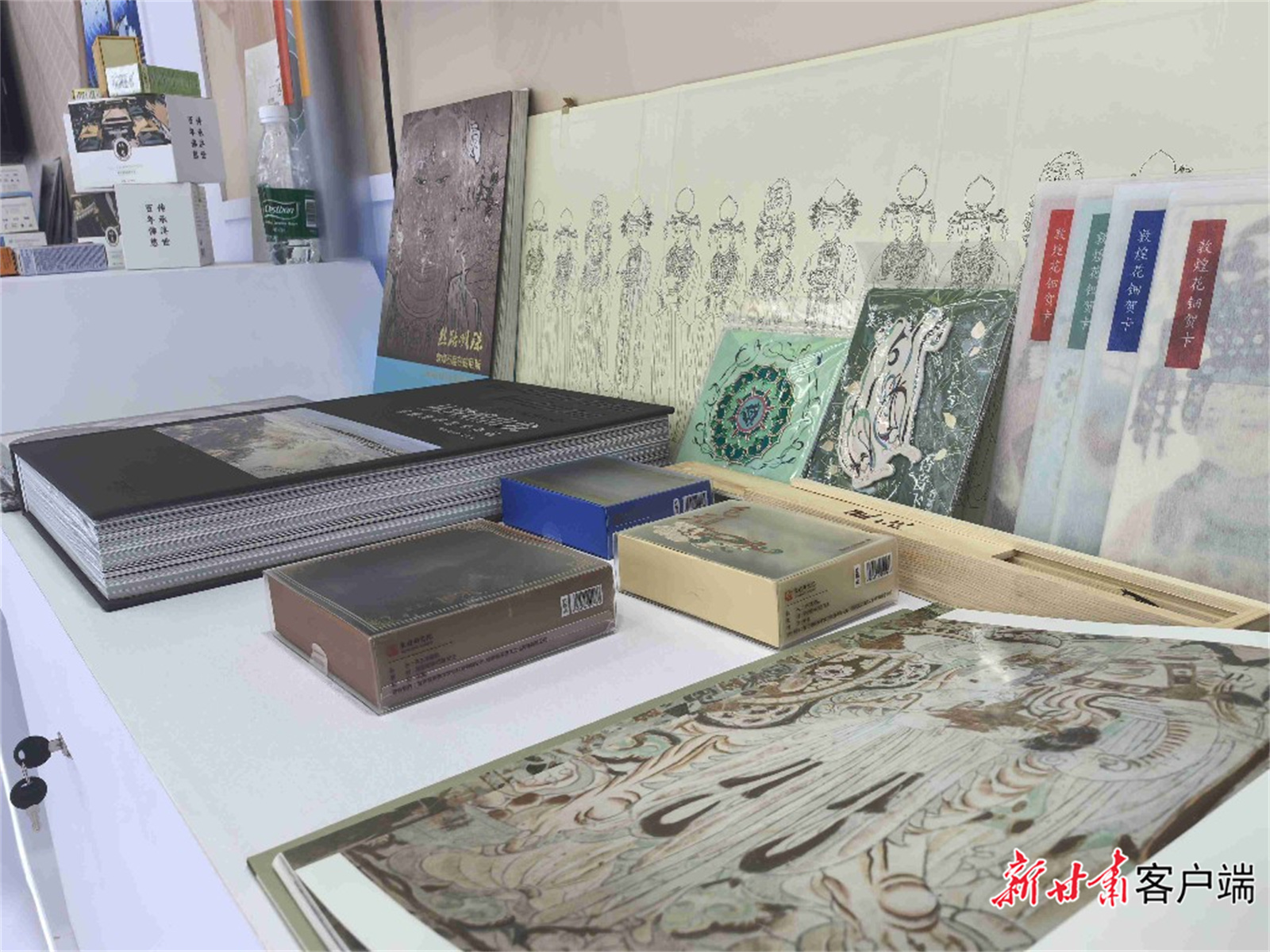 敦煌研究院展示的文创产品　新甘肃&middot;甘肃日报记者　曹立萍　摄
