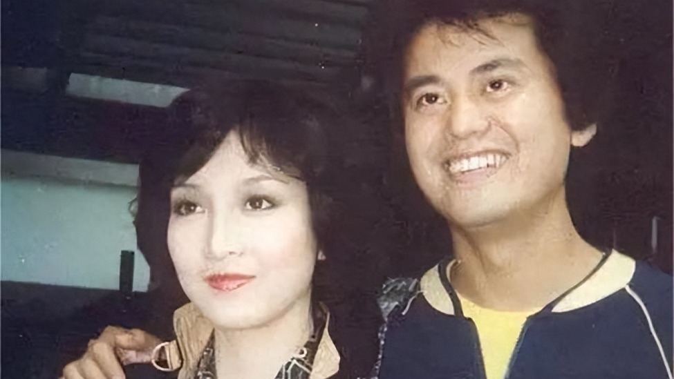 一见钟情，相恋1年后结婚，相守46年，她无法生育，他毫不介意封面图