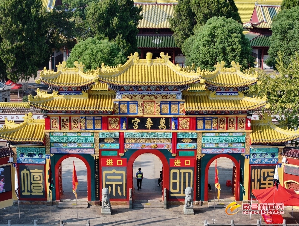 南昌西山万寿宫庙会传承千年 文化底蕴深厚（图）