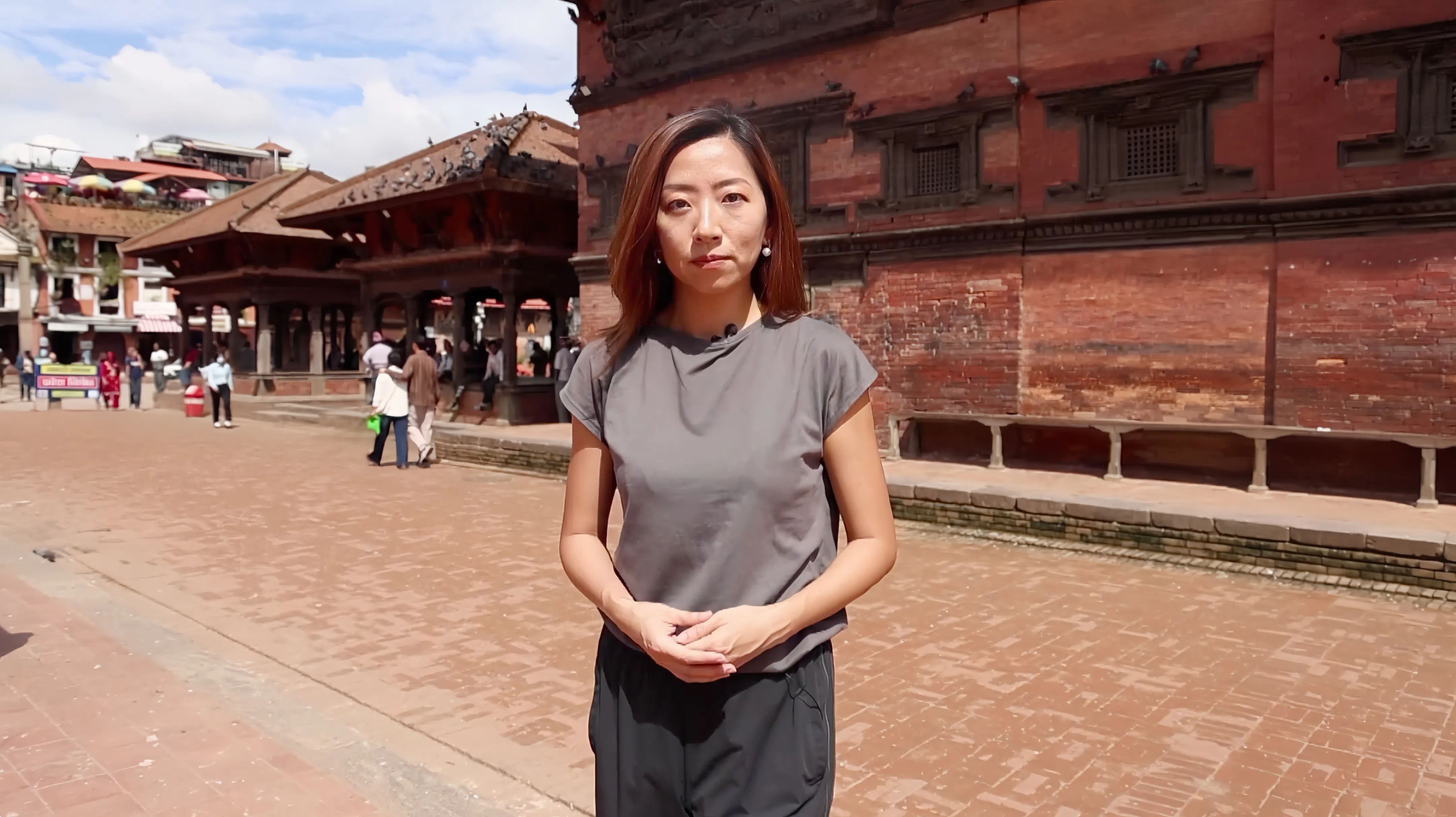 尼泊尔动荡冲击旅游业 游客观望