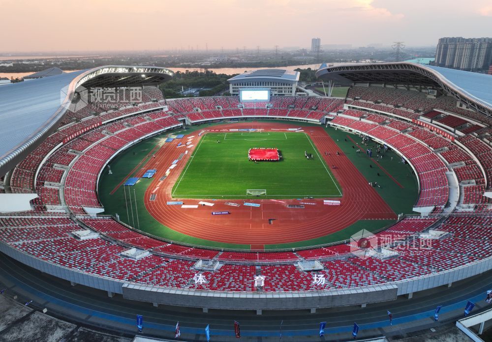 9月18日,航拍镜头下的江西省奥体中心体育场。