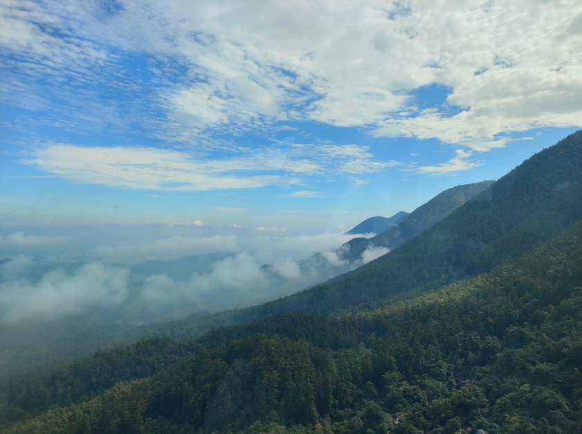 庐山云雾缭绕。李梦玉/摄