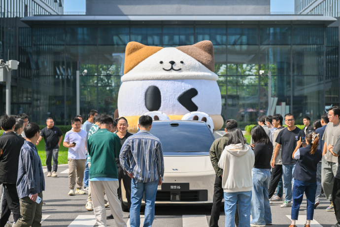 李想：理想i6新颜色正式命名为“云朵黄” 9月底开始交车