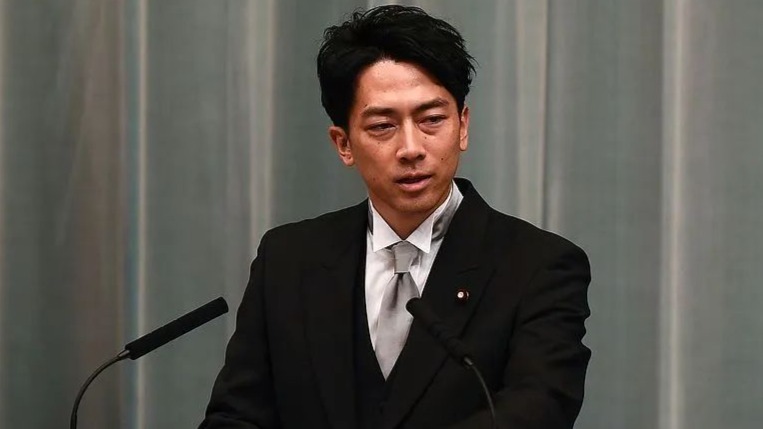 日本前首相小泉纯一郎之子，成“下任首相”热门人选，他能玩得转吗？