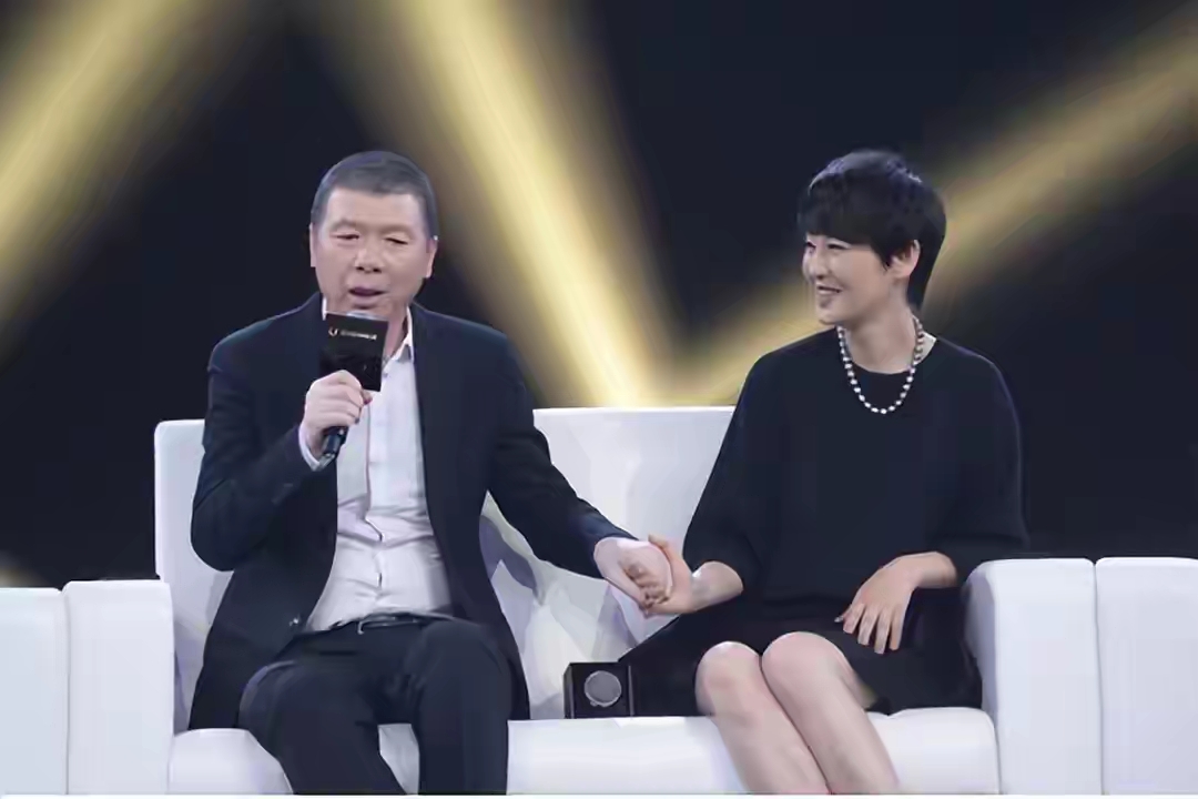 58岁徐帆正面回应离婚传闻，四个字堵住了所有人的嘴