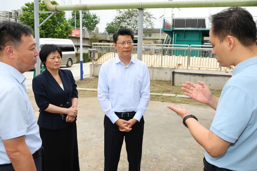 王进健 在江都区丁伙镇污水处理厂