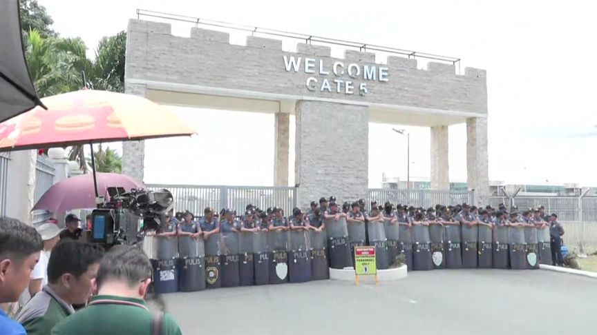 菲律宾在南海问题上采取强硬态度 以转移国内矛盾？