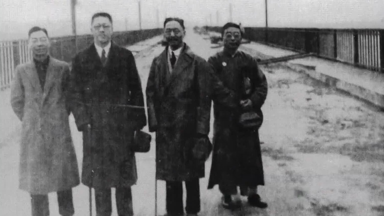 钱塘江大桥开工难题频现，茅以升和罗英扎根工地，因地制宜破解困局