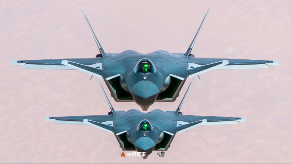 一組高清大圖感受中國戰機的力與美