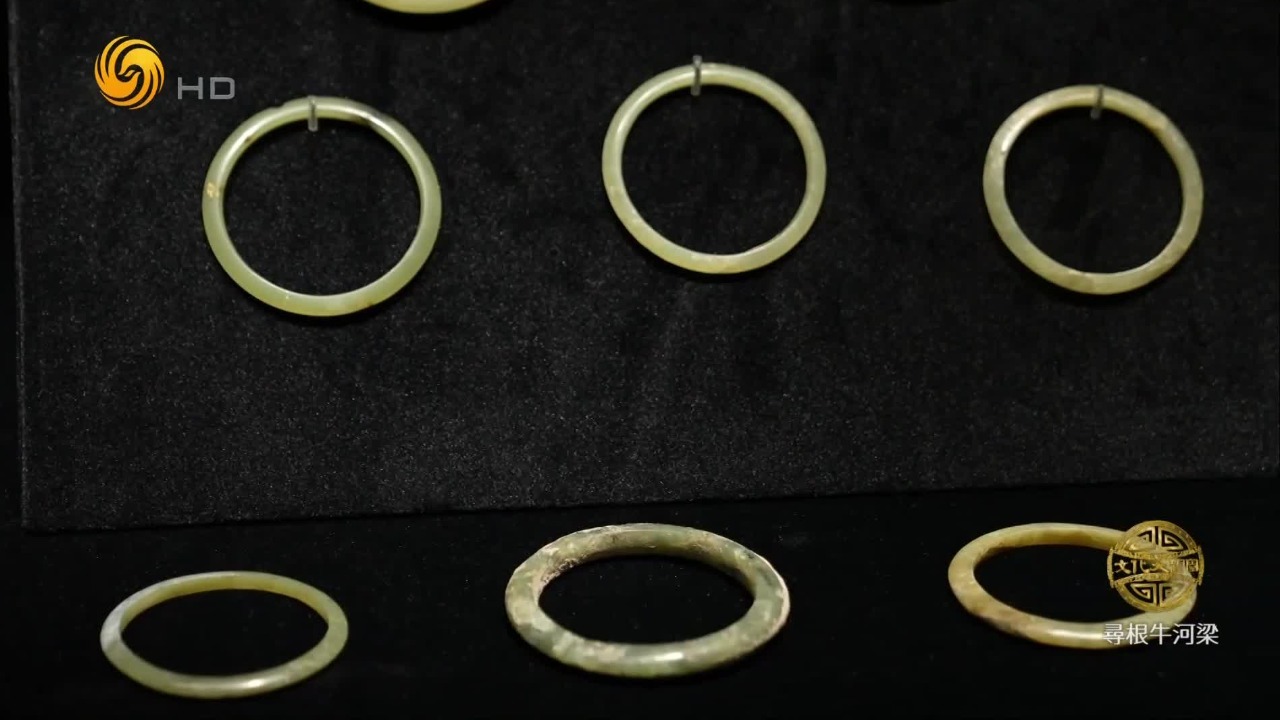 史前红山社会“唯玉为葬”的习俗，开创了中国用玉的第一高峰