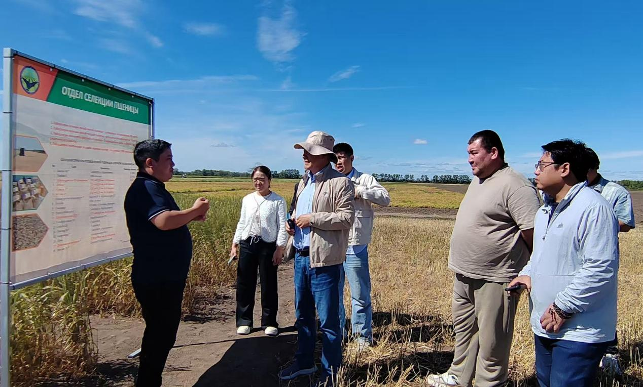 兰大代表团在北哈萨克斯坦州开展实地考察