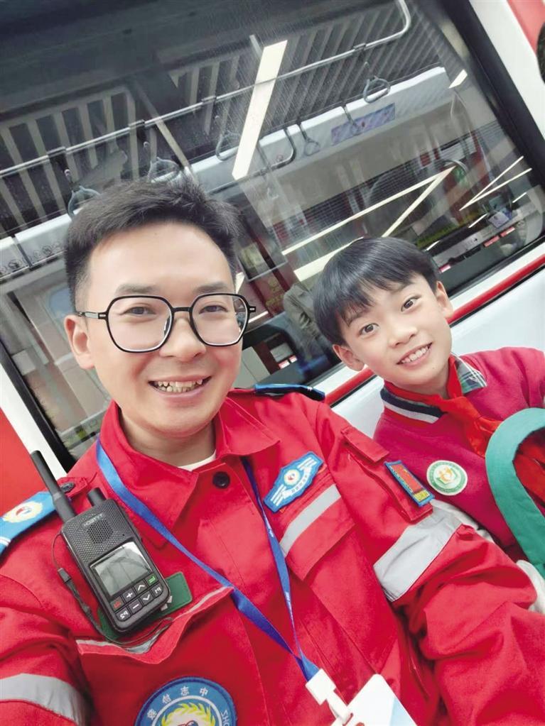 郑昕日常生活中