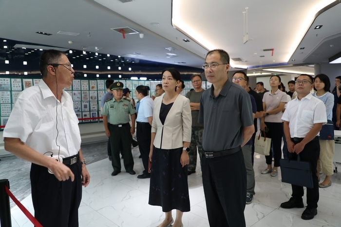 天桥区举办2025年“全民国防教育月”暨“国家网络安全宣传周”展示体验活动