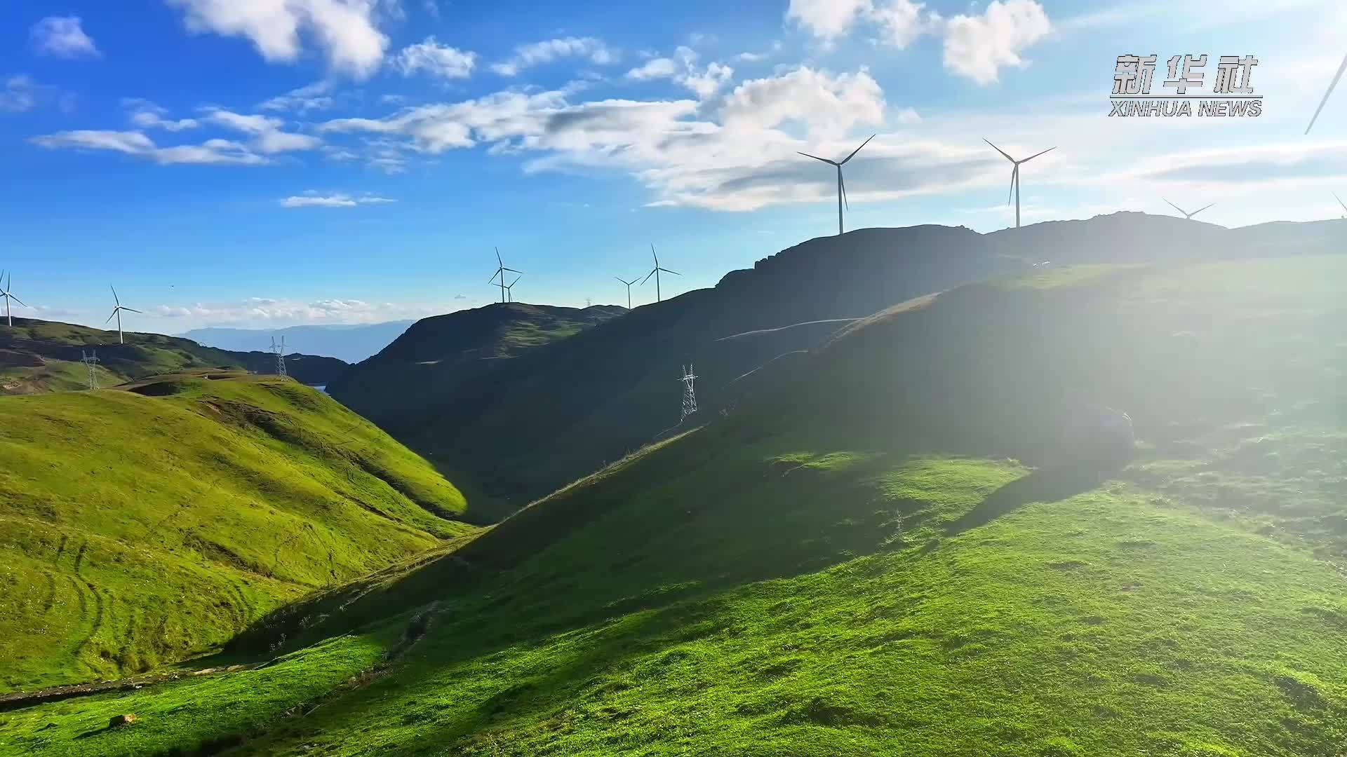 千城胜景｜云南巧家：万顷草色浓 一湖秋光好