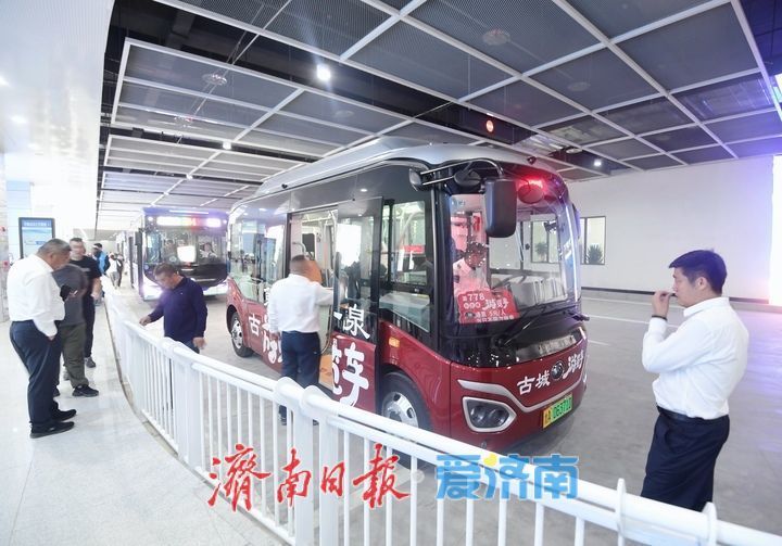 济南站新建北站房启用,公交枢纽、2号线通道也已“上岗”