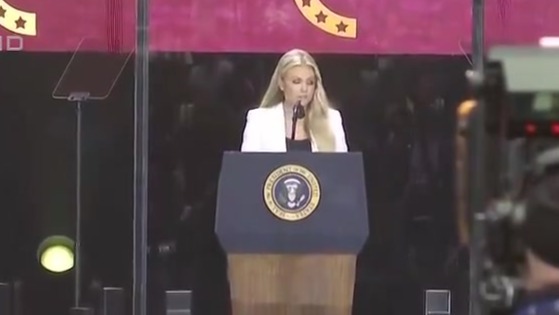 柯克追悼会政要云集，遗孀：原谅凶手