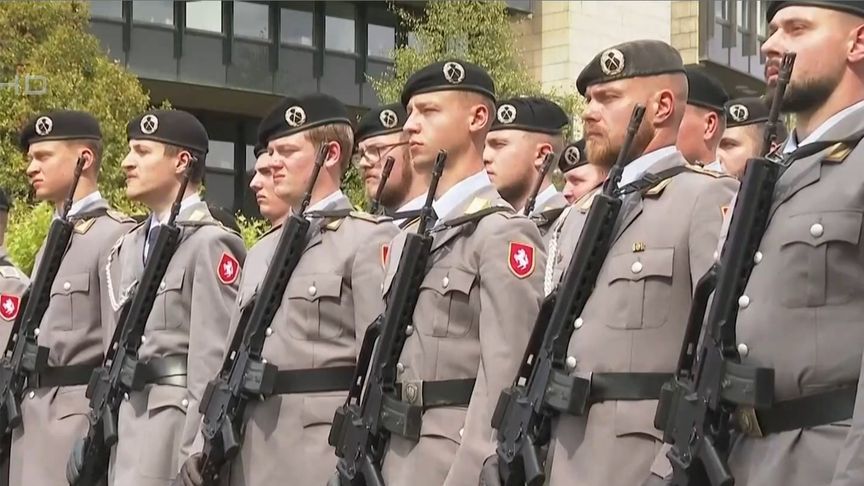 德国称要打造“欧洲最强军队”！德防长喊话年轻人：作出不同决定