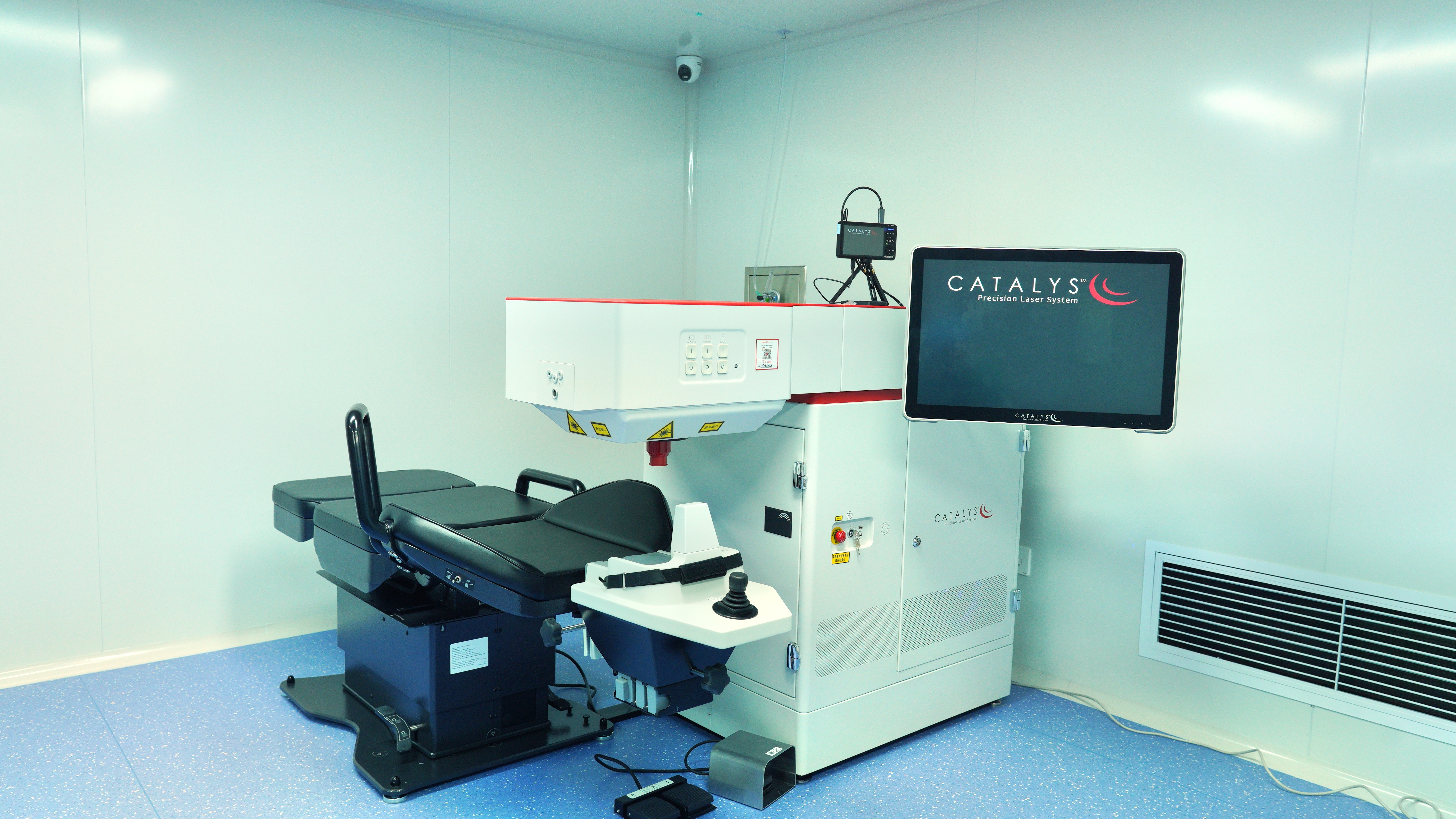 （白力士Catalys7.0导航飞秒白内障手术系统安装到位）