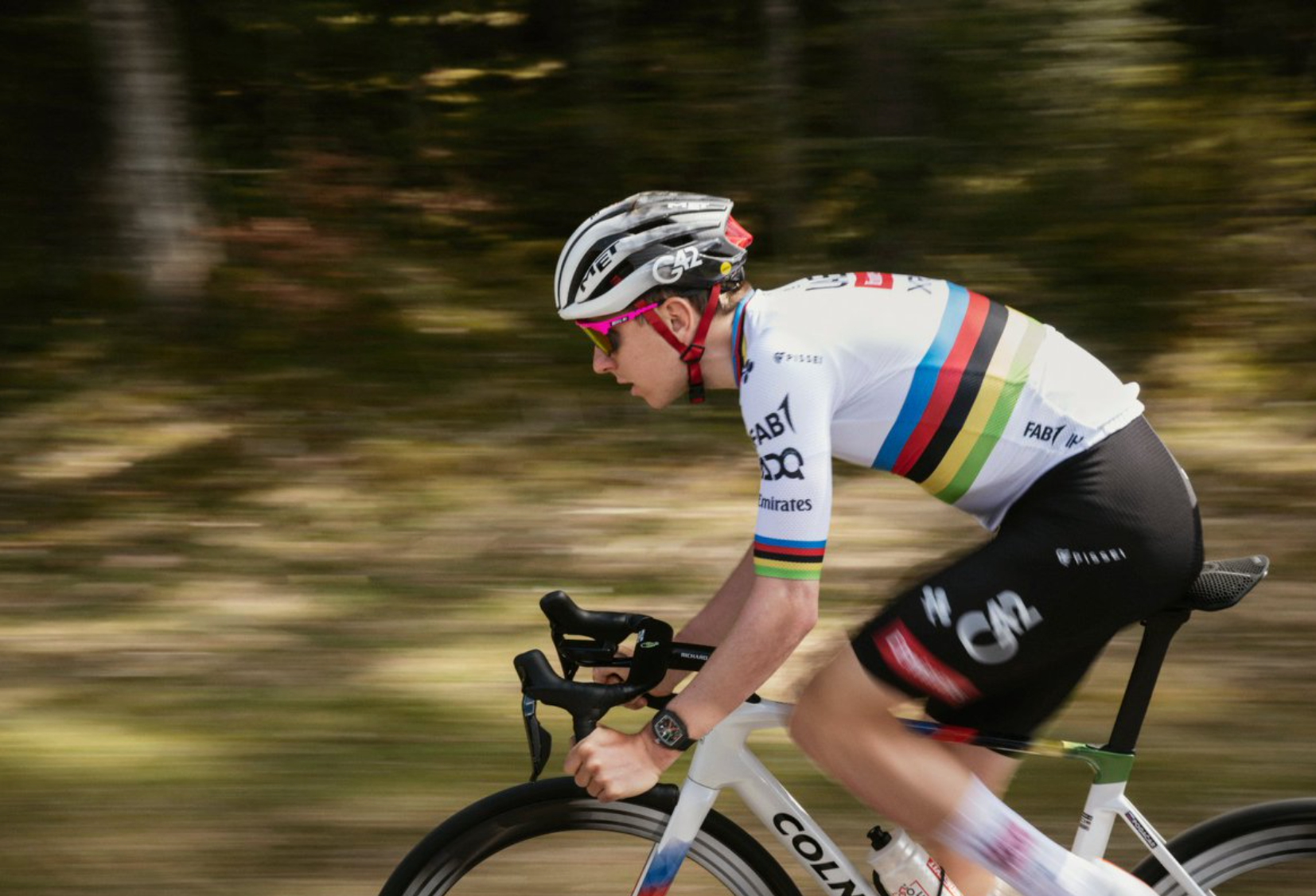 阿联酋航空车队的车手佩戴RM 67-02腕表