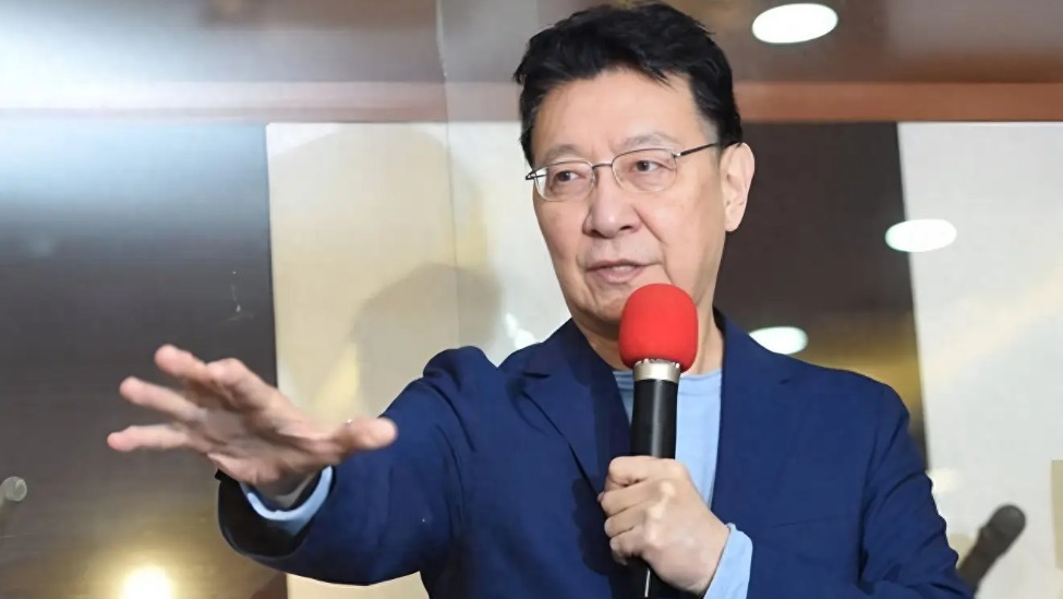 赖清德宣称台海和平“归功于安倍晋三”，赵少康：头发像日本人，讲话让人觉得很恶心