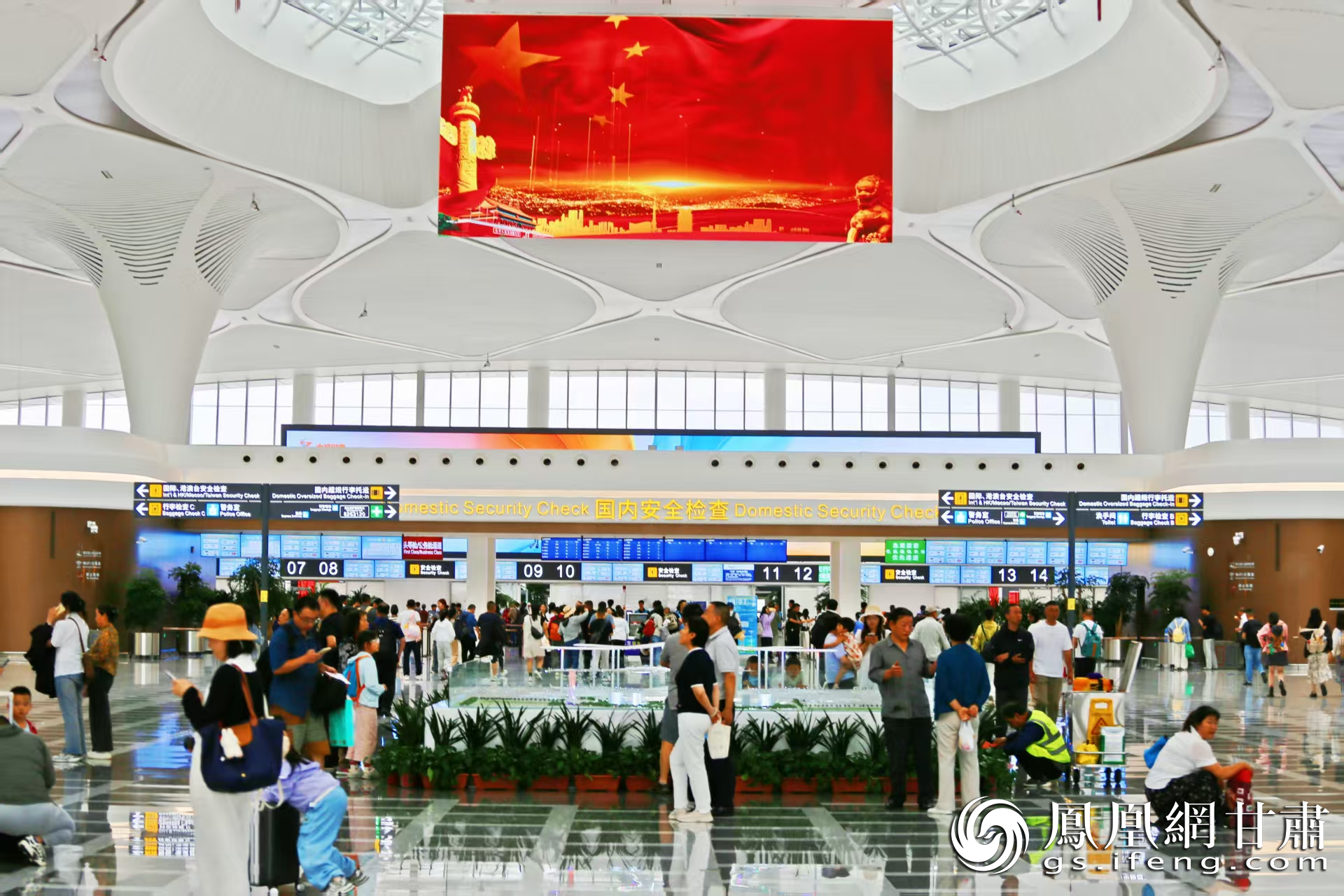 枢纽进阶 能级跃升 摄影/曹昱