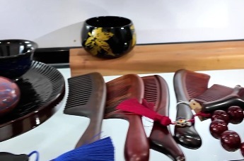 木器不语，却教人读懂生活 在一山木舍，触摸时间的年轮