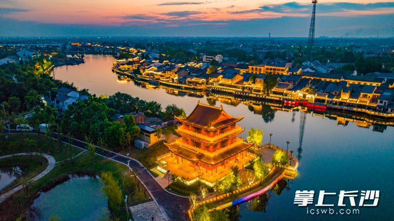 焕新登场的靖港古镇2.0版。