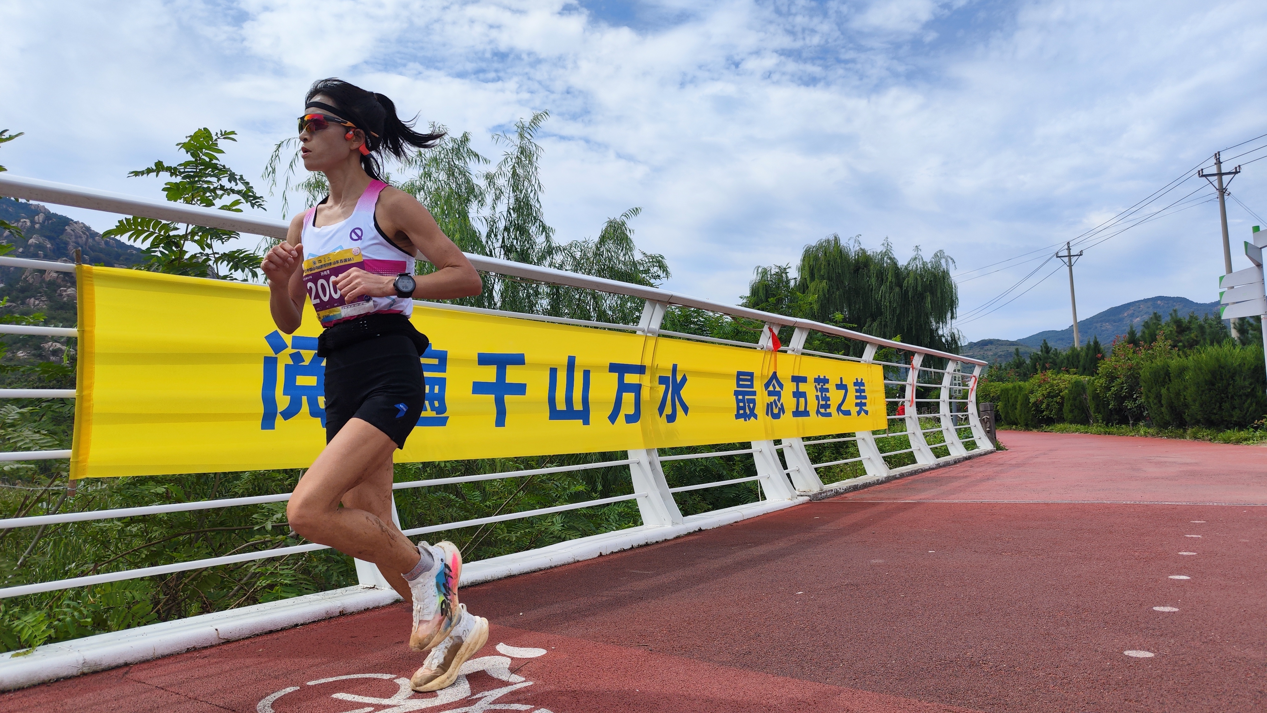 驰骋青山绿水，悦动山海五莲 2025中国山马越野系列赛—山东五莲站激情开跑