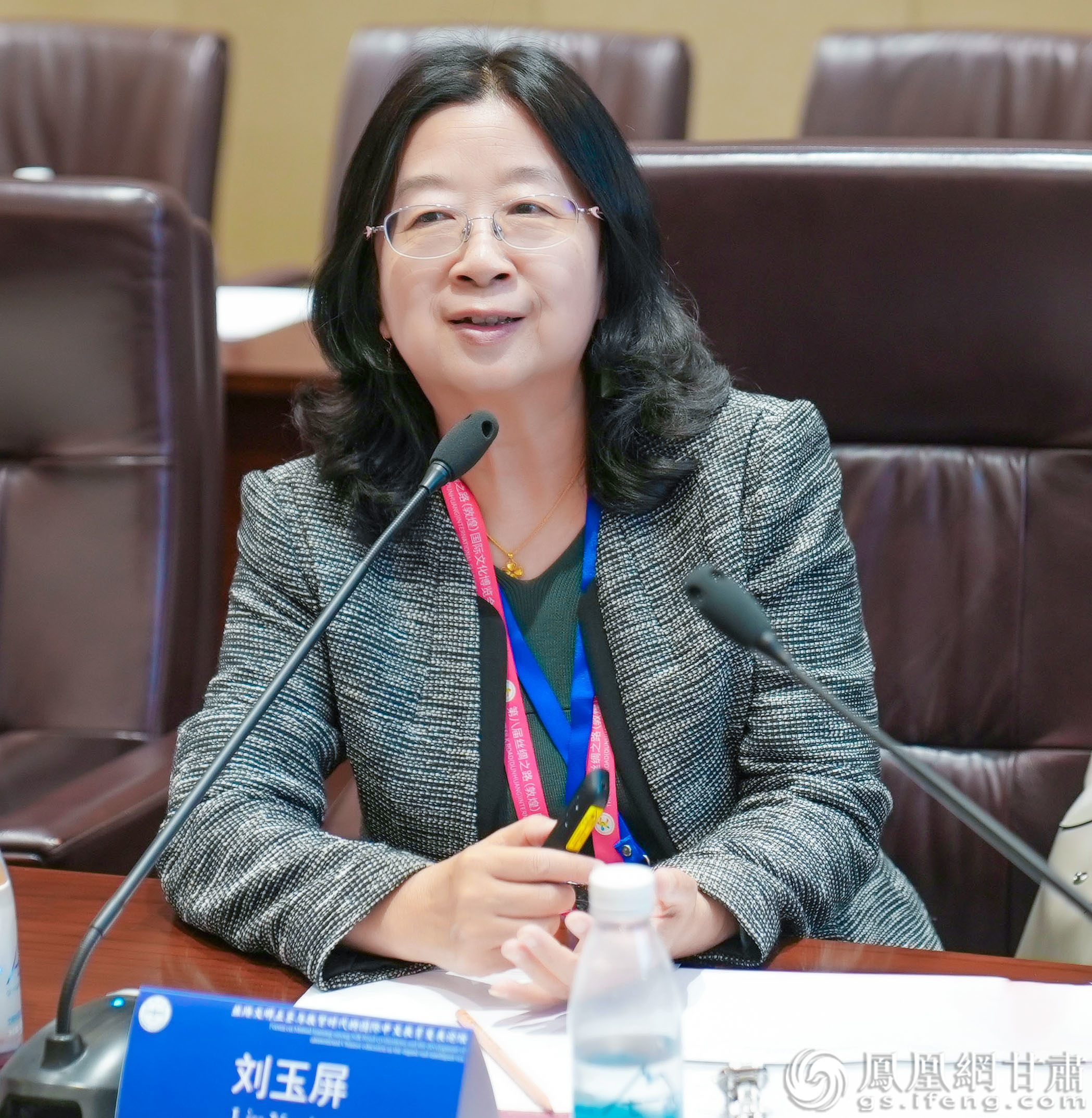 中央民族大学国际教育学院教授刘玉屏介绍国际中文教师自主实践AI磨课系统 兰州大学党委宣传部供图