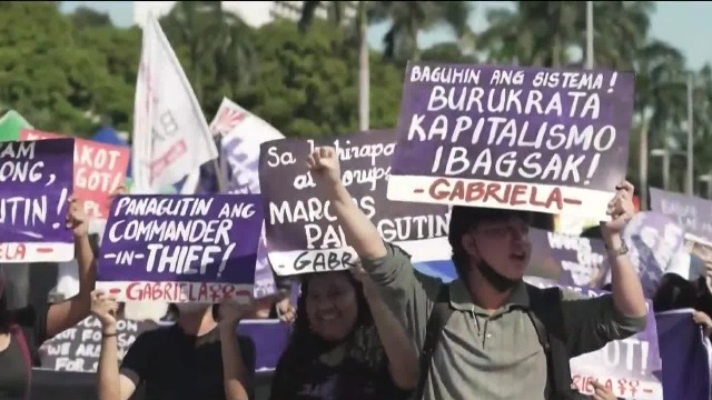 菲律宾民众游行抗议政府基建腐败