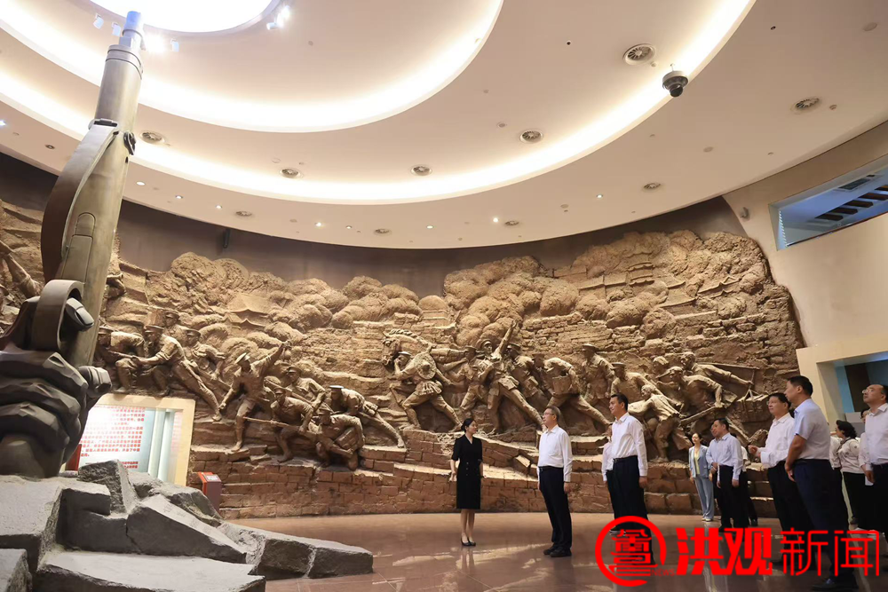 武汉市党政代表团在南昌考察 李红军会见郭元强一行并参加考察活动