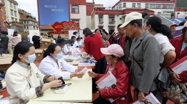 鄞木协作谱新篇：产业帮扶与民生关怀绘就山海情深