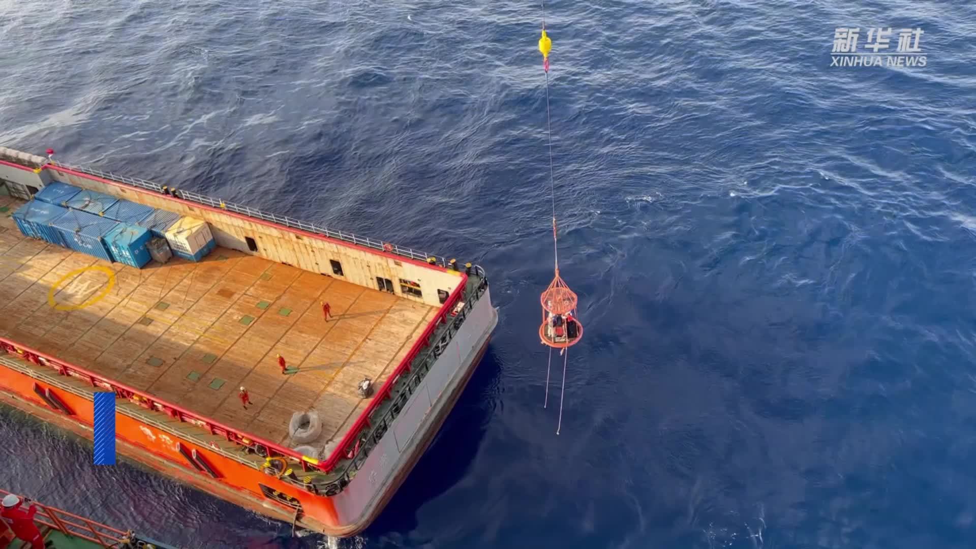 “桦加沙”来袭 南海东部油田启动无人化“台风生产模式”