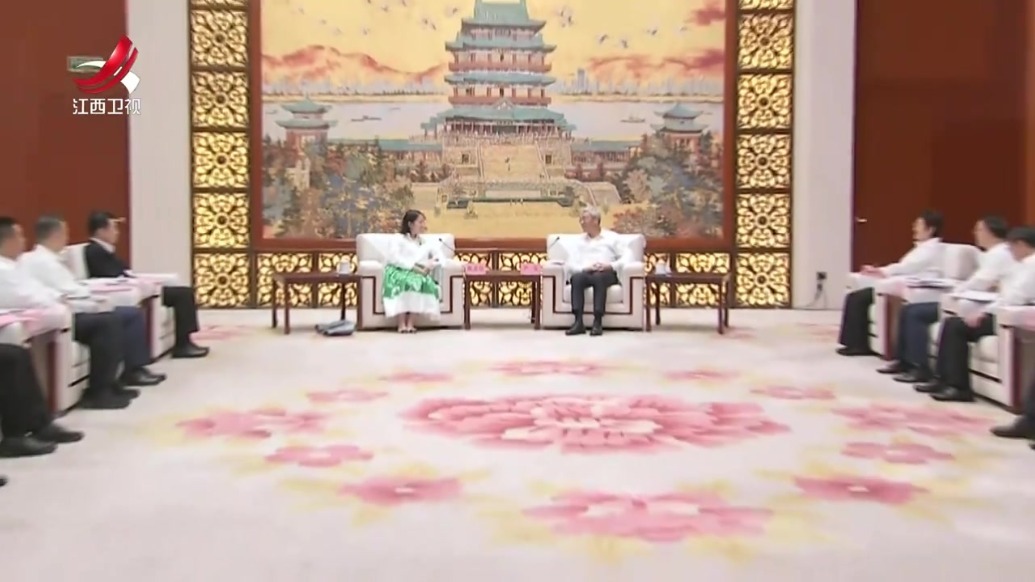 尹弘会见新加坡金鹰集团执行董事陈昱廷