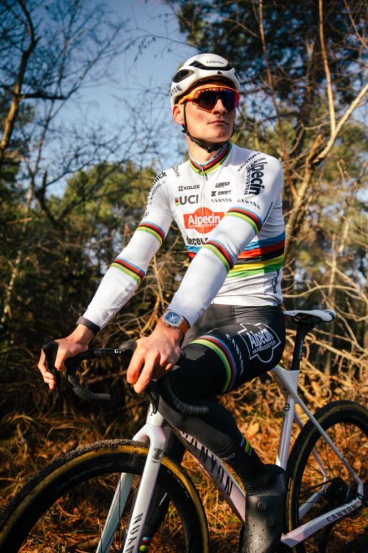 马修·范德普尔佩戴RM 67-02自动上链腕表