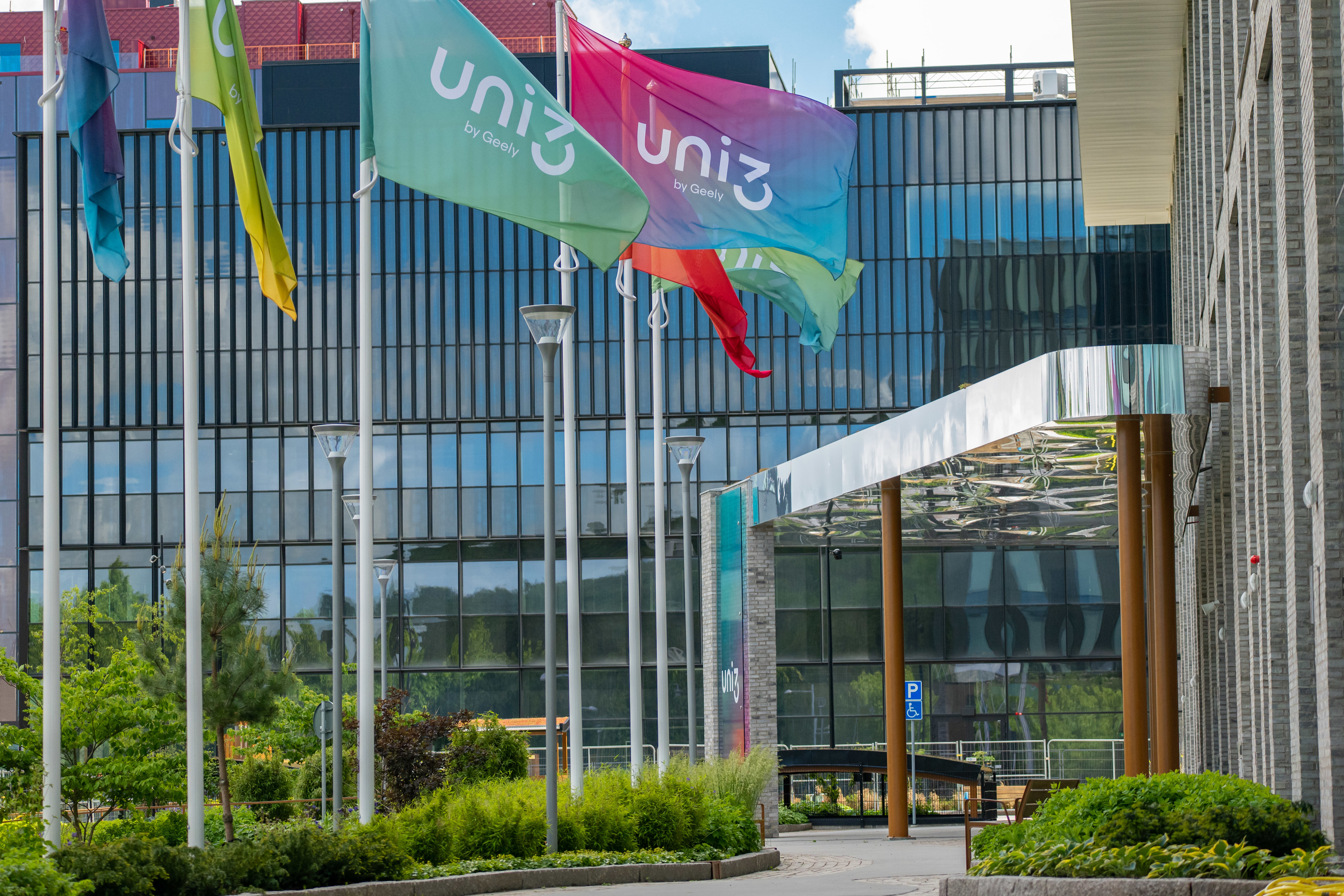 吉利欧洲创新中心，聚集全球资源打造全球车_吉利亚欧基地简介