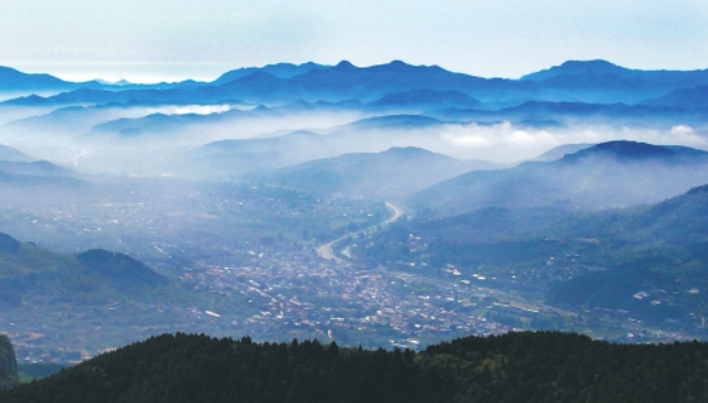 济南南部山区云海缥缈 绘就现实版“千里江山图”