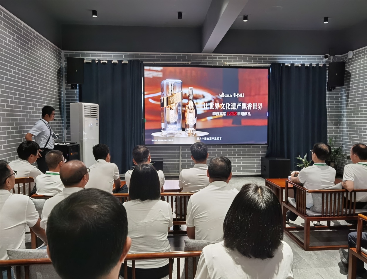 中共南昌市委党校第5期正科级领导干部进修班赴进贤县开展主题调研活动