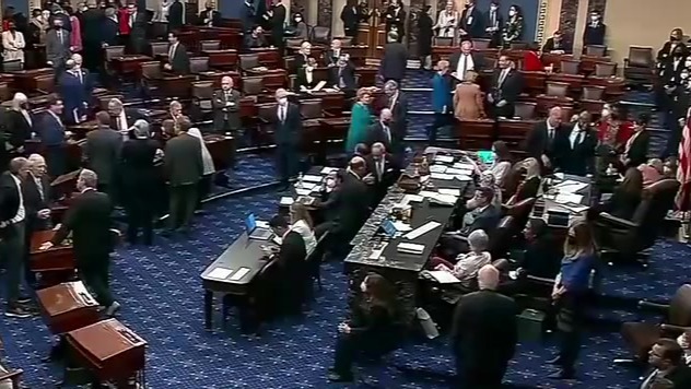 美国众议院逼近公开爱泼斯坦档案门槛