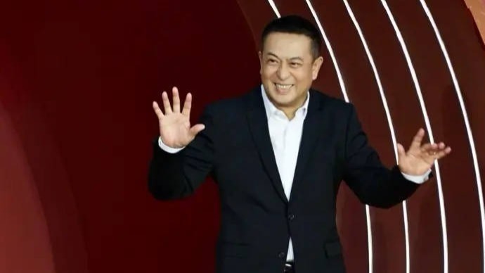 曝影帝张嘉益将入职北京电影学院，担任表演学院高水平教师封面图