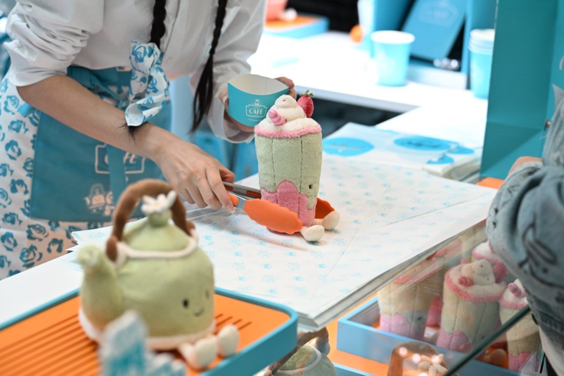 Jellycat CAFÉ限时体验店首次登陆北京