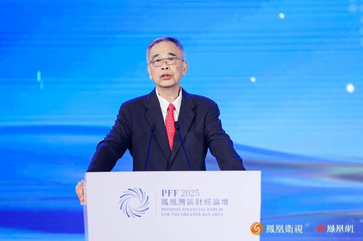 中国人民银行原副行长李东荣