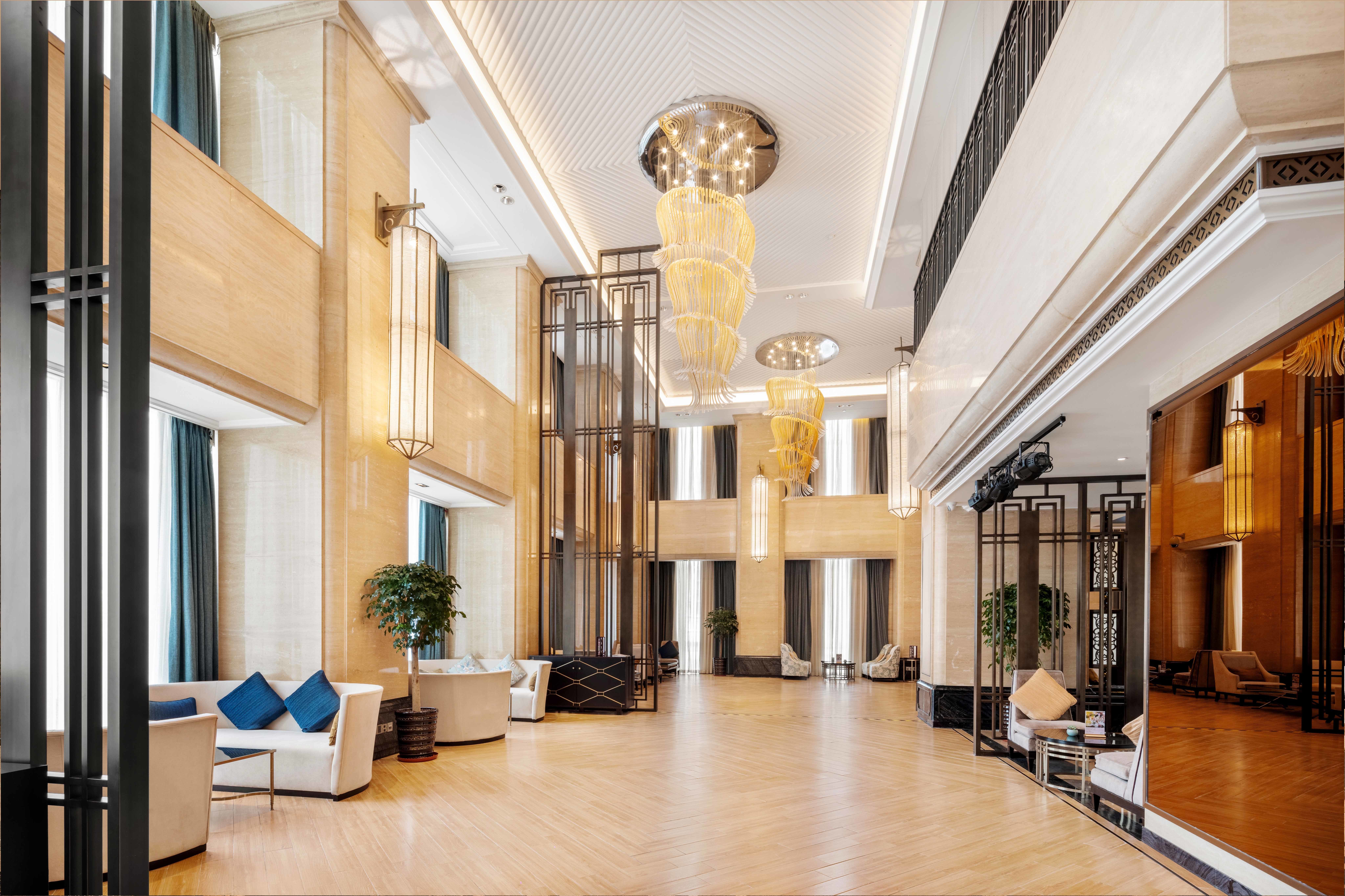 青岛威斯汀酒店联袂青岛市中华职业教育社非遗保护与传承专门委员会、青岛市非遗保护传承发展促进会、青岛市翰林非物质文化遗产研究院 国庆中秋双节呈现黄河流域非遗文化嘉年华