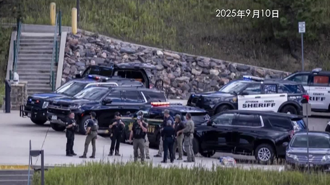 群体性枪击案席卷美国校园，美国社会裂痕再也遮不住