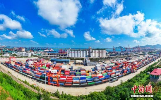 连云港港。连云港港口控股集团有限公司 供图